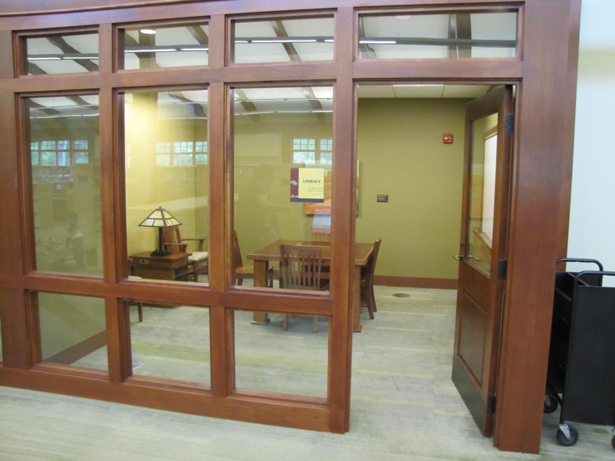 small study room with table and chairs